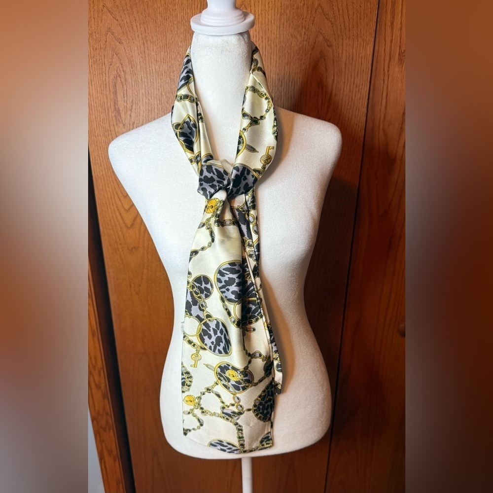 Women’s Scarf Lock Chain Motif Geometric Pattern 57x6 Polyester
